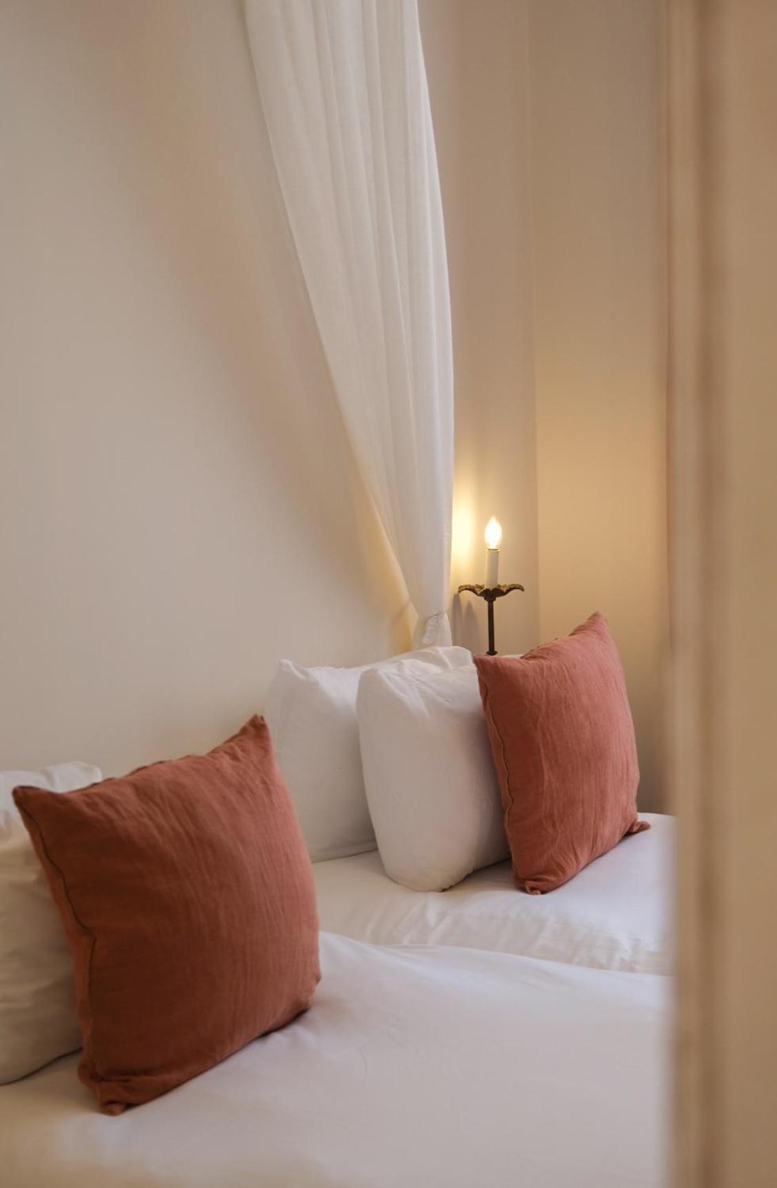 L'Abbaye Hotel ลากอลล์-ซูร์-ลู ภายนอก รูปภาพ
