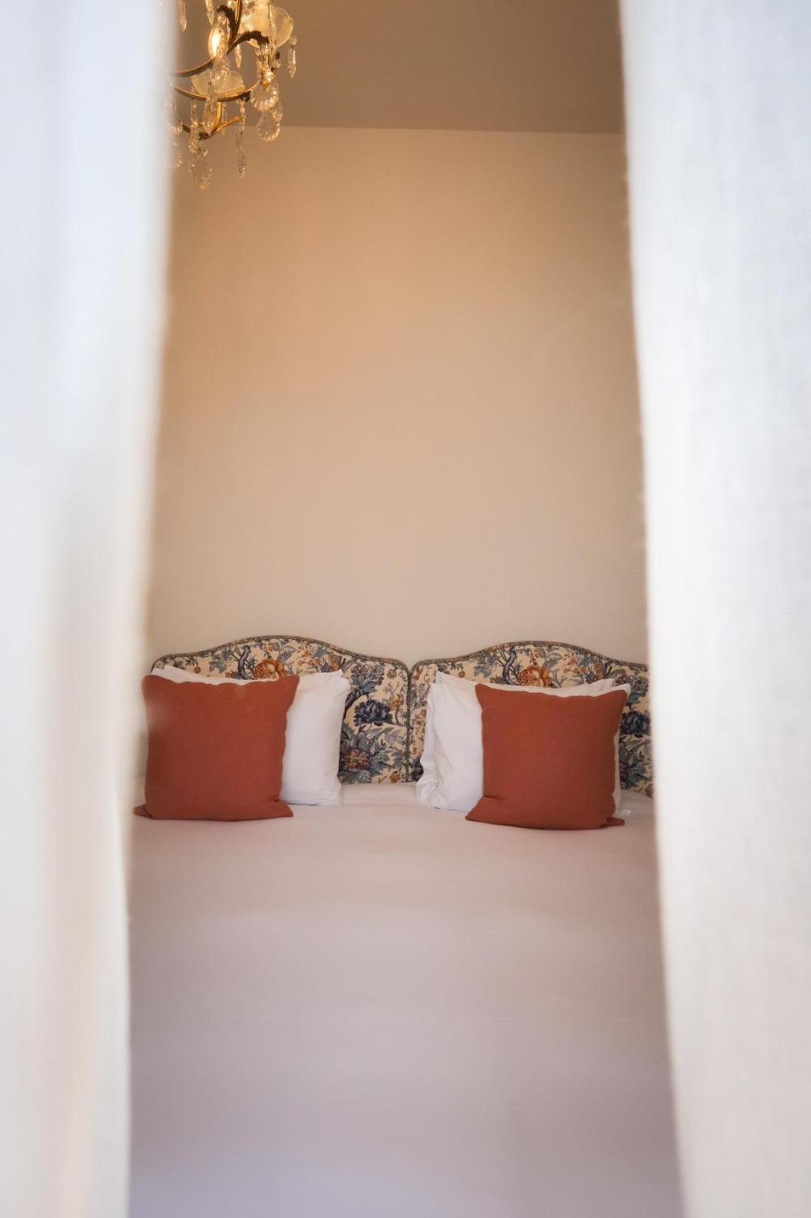 L'Abbaye Hotel ลากอลล์-ซูร์-ลู ภายนอก รูปภาพ