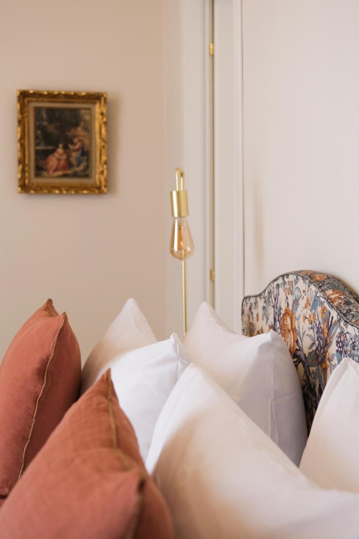 L'Abbaye Hotel ลากอลล์-ซูร์-ลู ภายนอก รูปภาพ